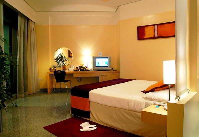 Arabian Park Dubai, An Edge By Rotana Hotel Esterno foto