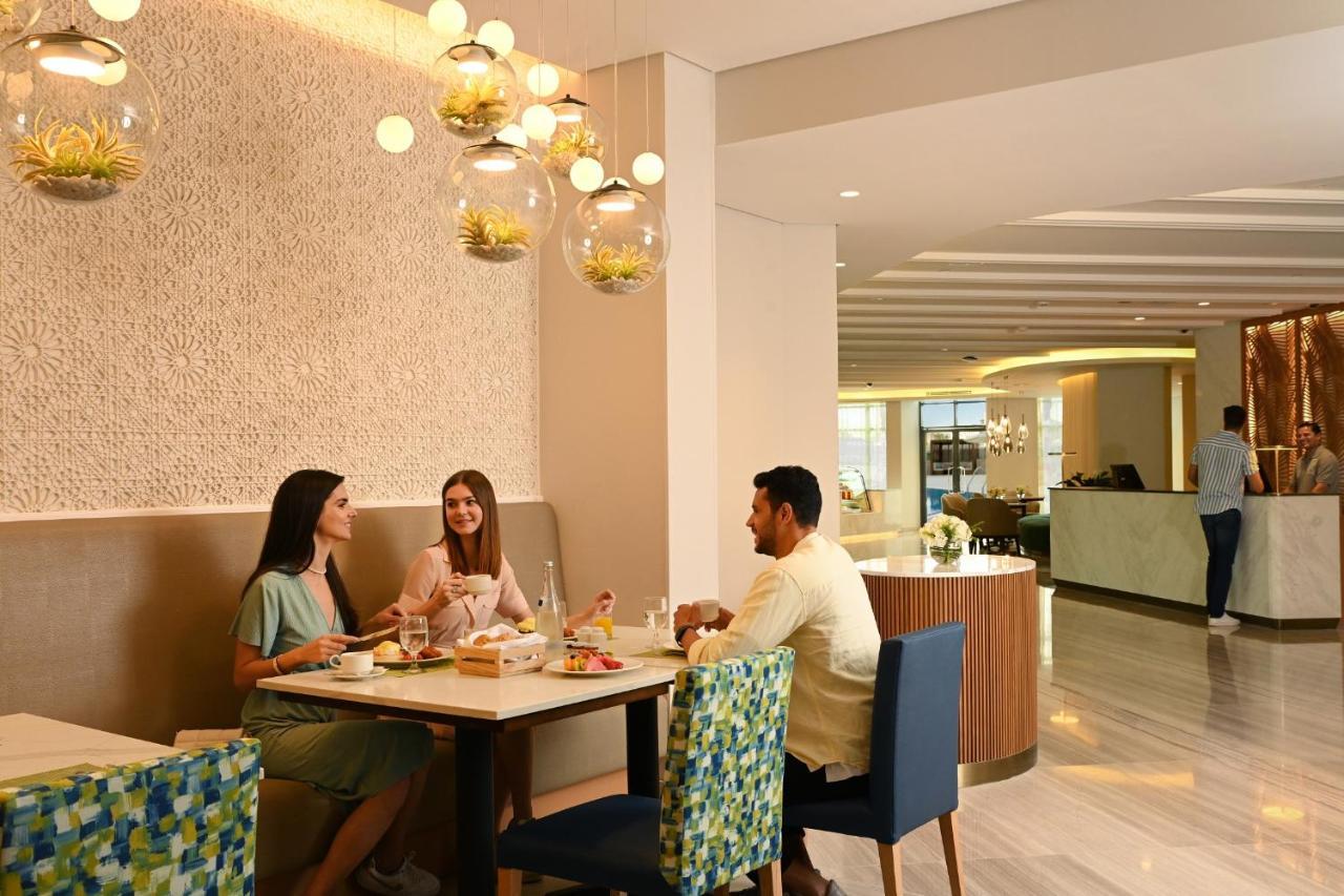 Arabian Park Dubai, An Edge By Rotana Hotel Esterno foto