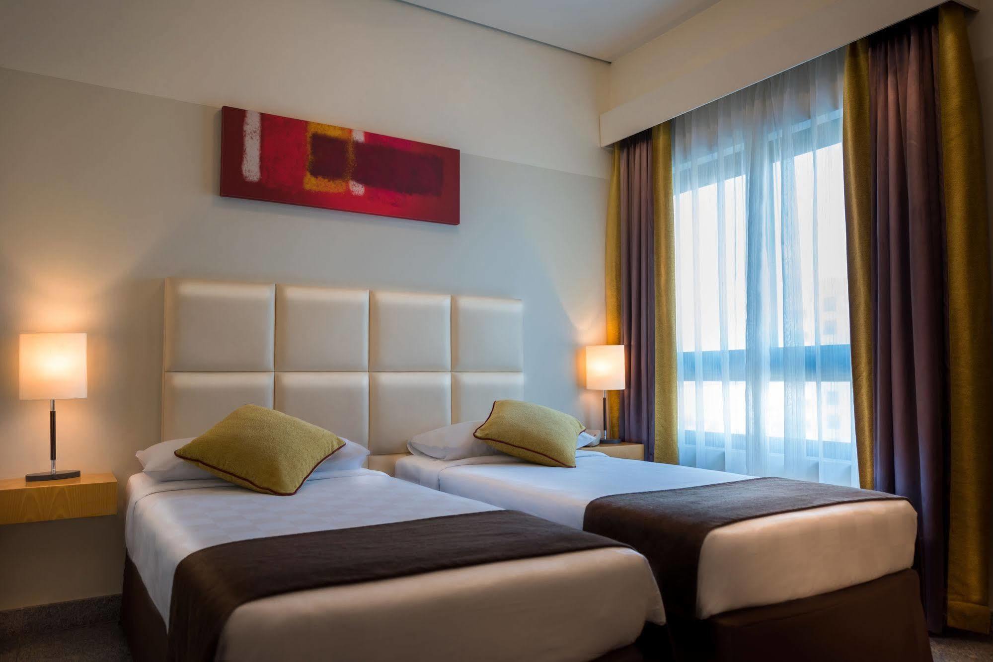 Arabian Park Dubai, An Edge By Rotana Hotel Esterno foto